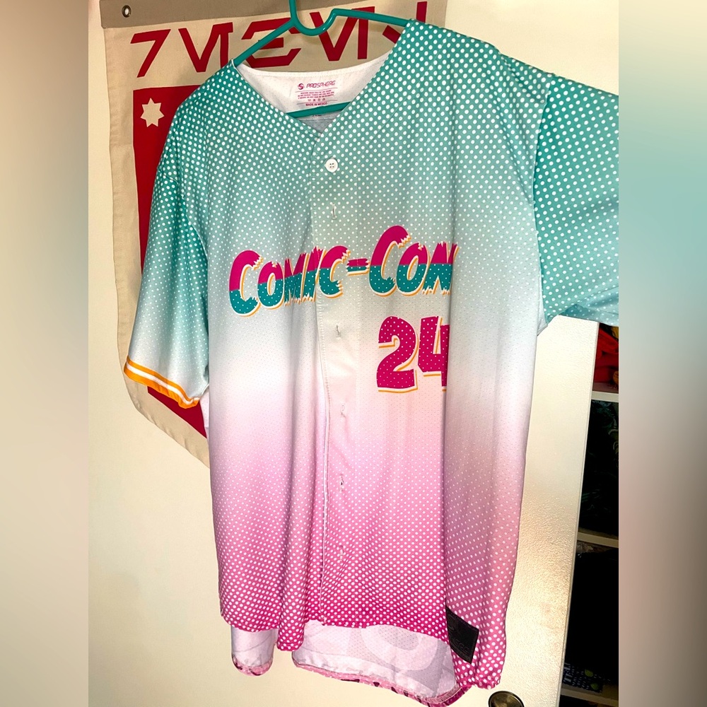 Comic-Con Gradient Jersey